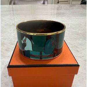 Hermes Authenic New Nouveau Rocabar wide enamel bracelet